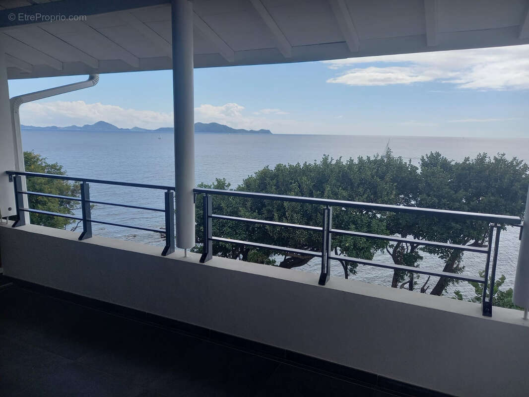 Appartement à VIEUX-FORT