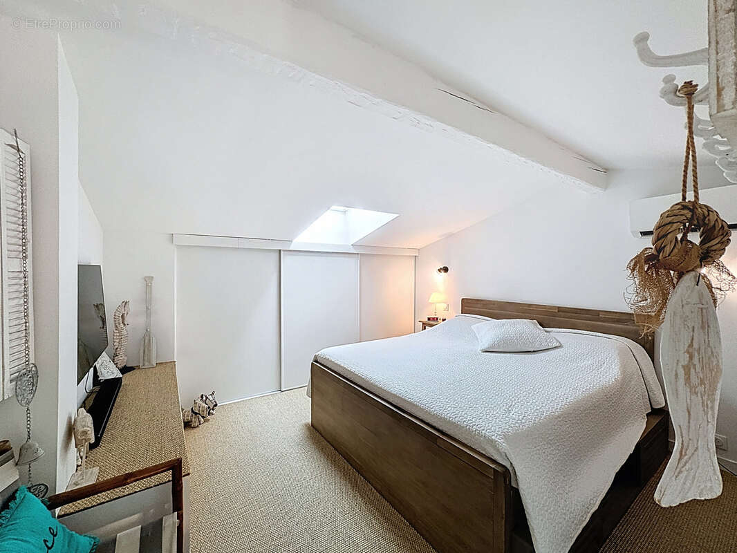 Appartement à SIX-FOURS-LES-PLAGES