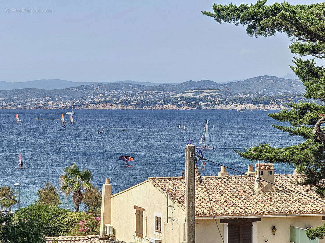 Appartement à SIX-FOURS-LES-PLAGES