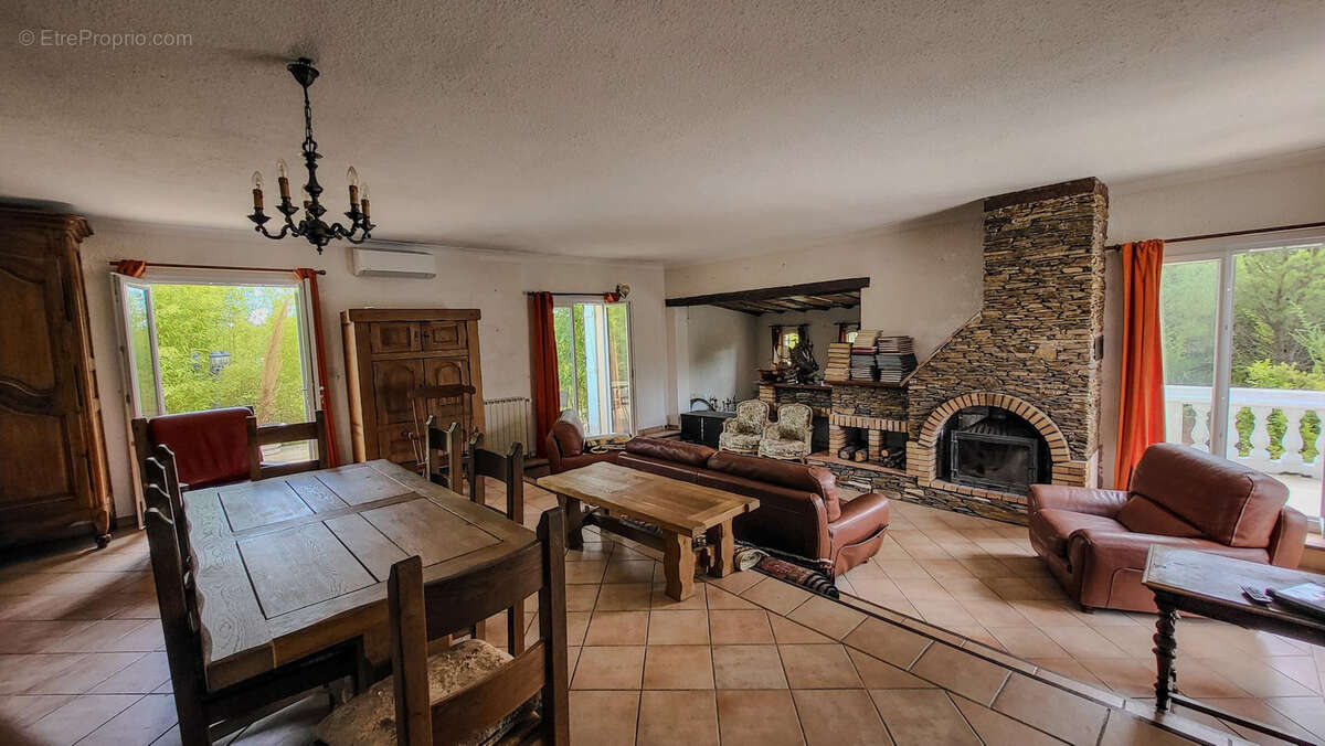 Maison à SAINT-PRIVAT-DES-VIEUX