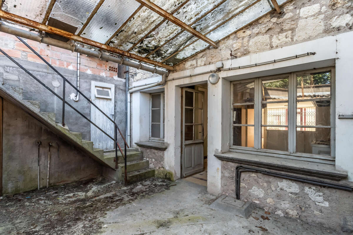 Maison à BOURG-DE-VISA