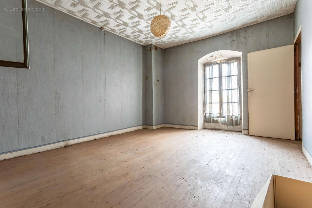 Maison à BOURG-DE-VISA