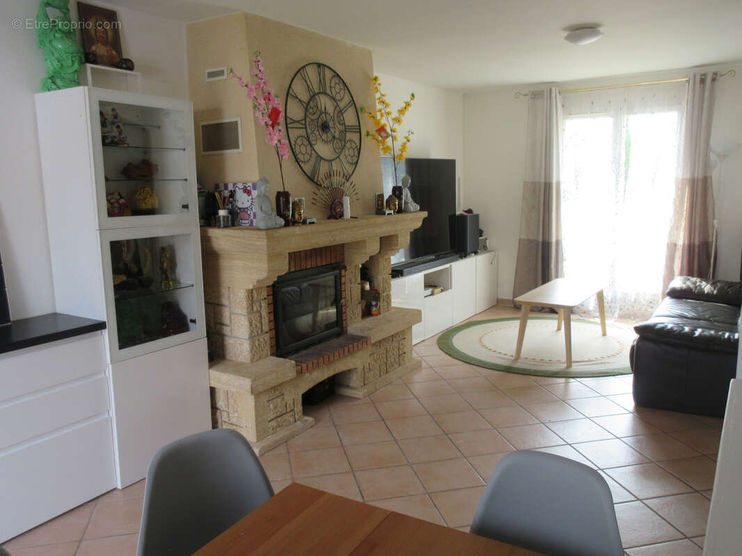 Maison à COULOMMIERS