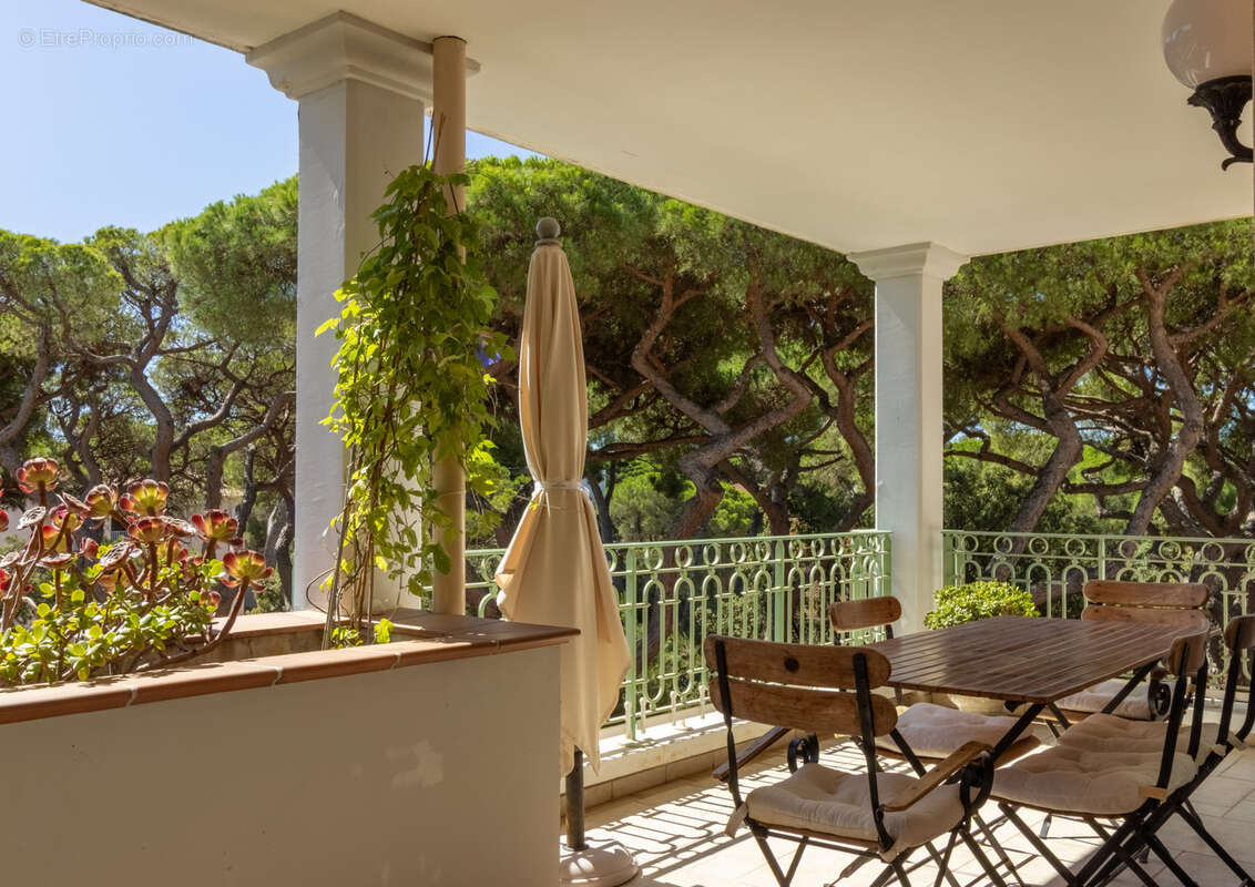 Appartement à HYERES