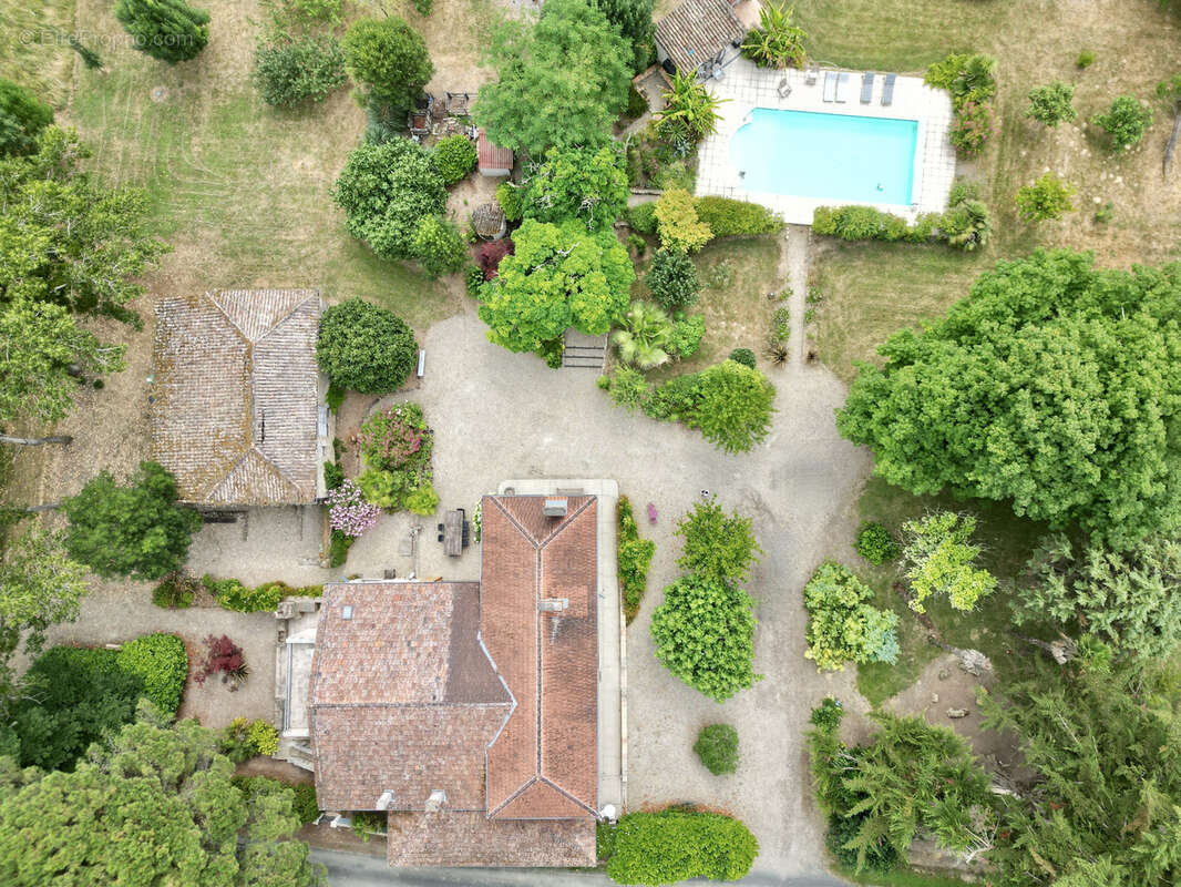 Maison à SAUVETERRE-DE-GUYENNE