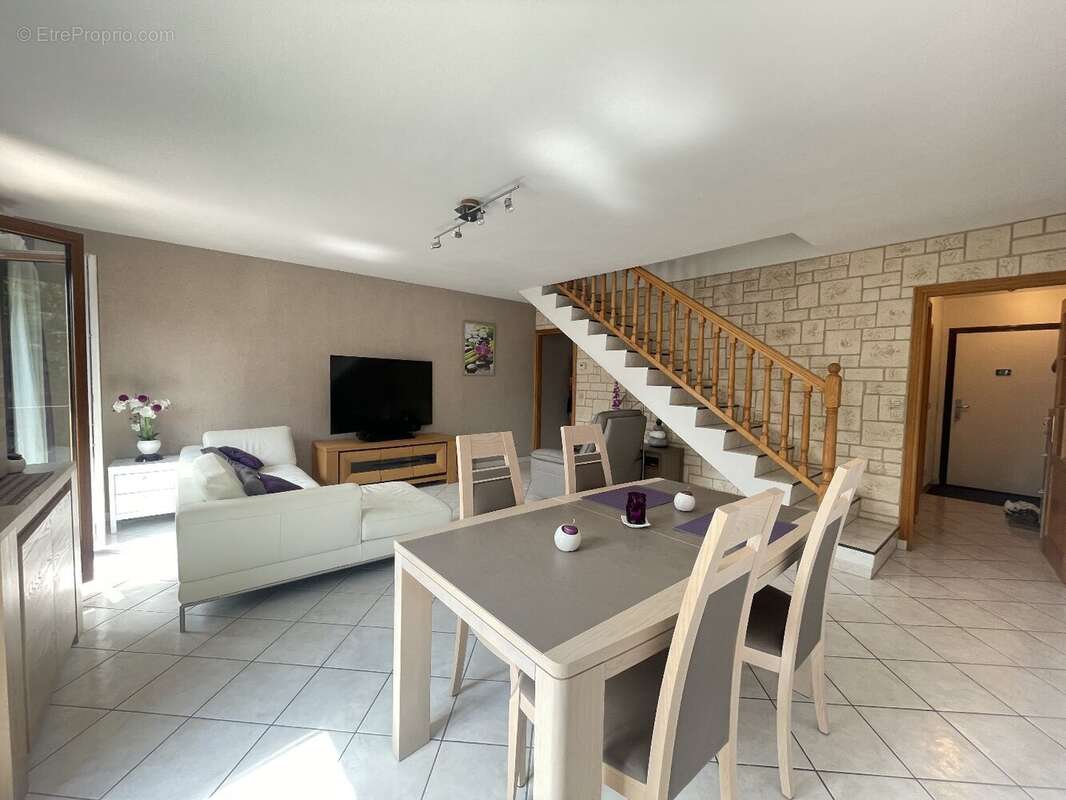 Appartement à EPAGNY