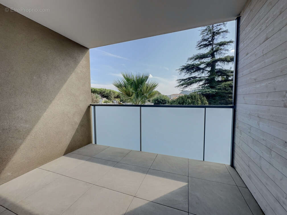 Appartement à MANDELIEU-LA-NAPOULE