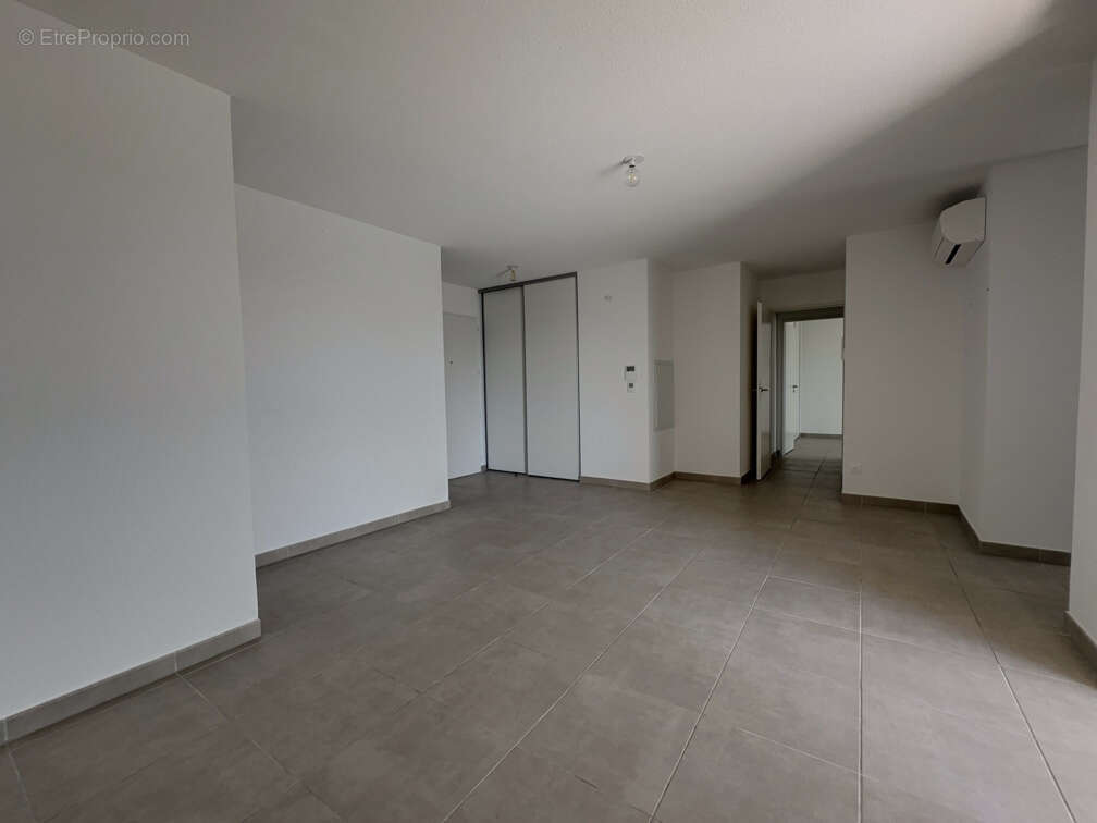 Appartement à MANDELIEU-LA-NAPOULE