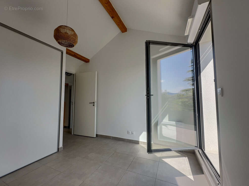 Appartement à MANDELIEU-LA-NAPOULE