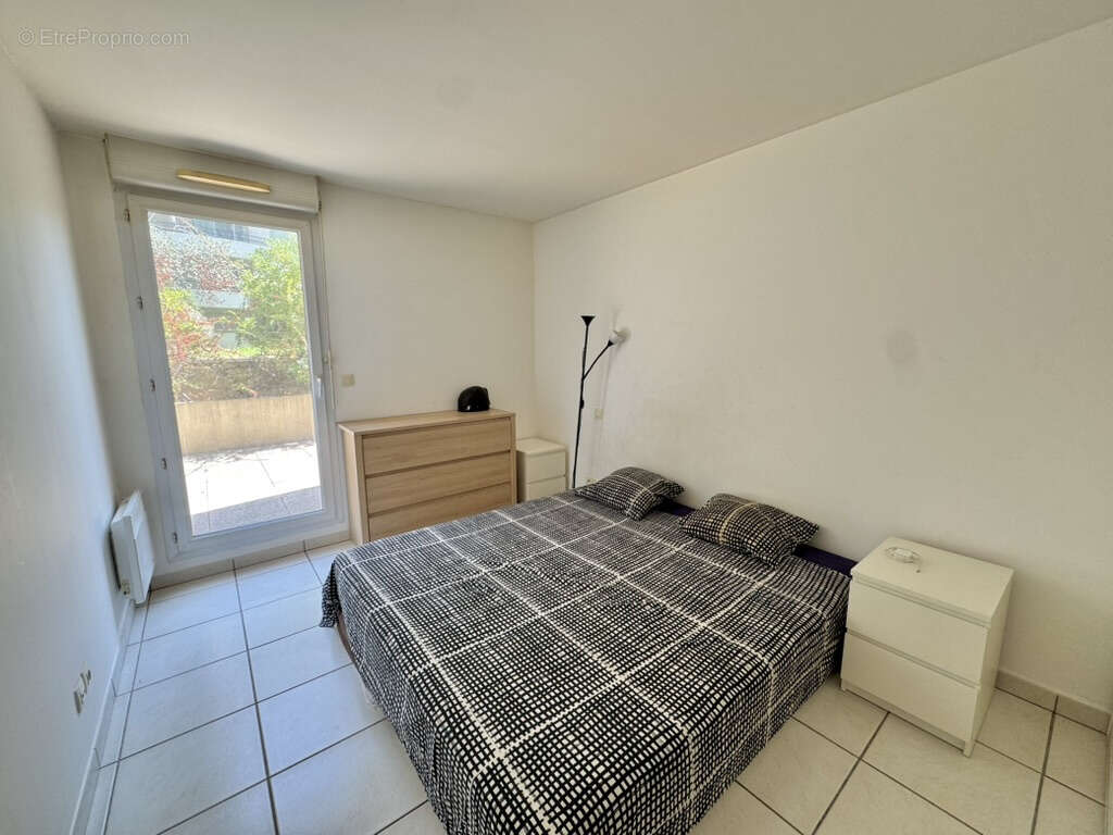 Appartement à MARSEILLE-5E