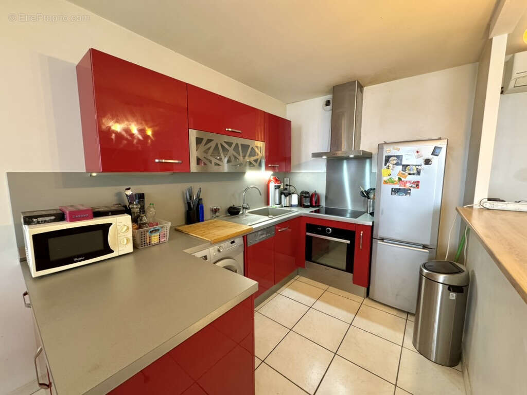 Appartement à MARSEILLE-5E