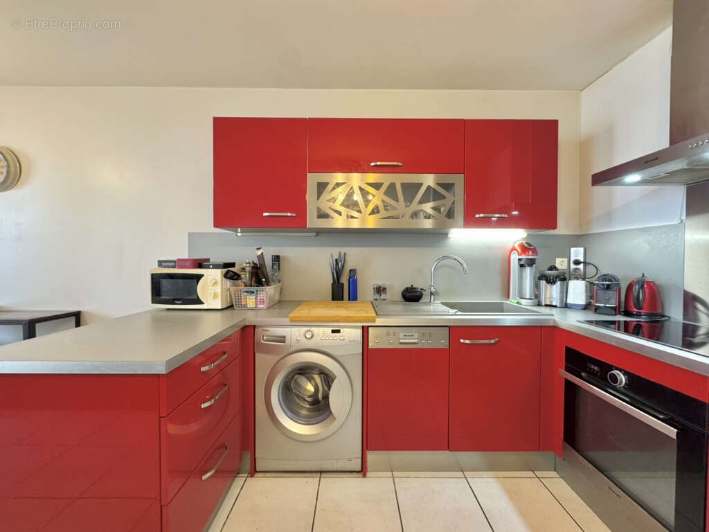 Appartement à MARSEILLE-5E