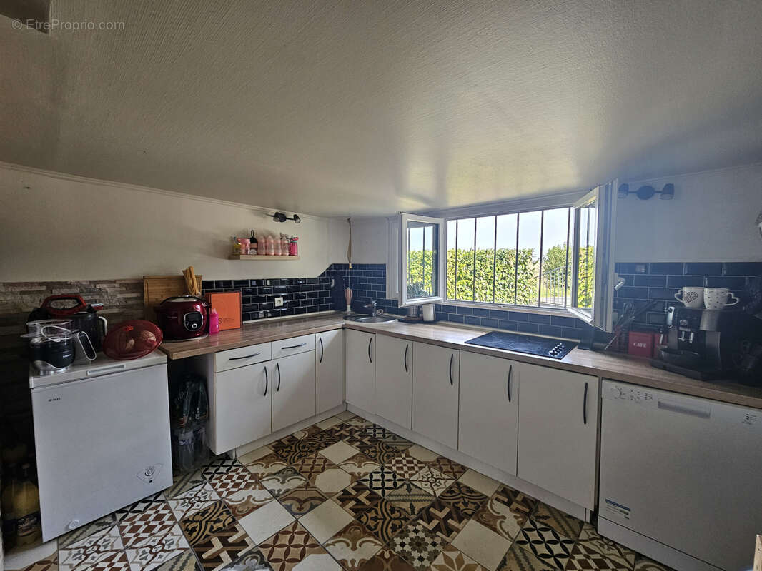 Maison à CORMEILLES