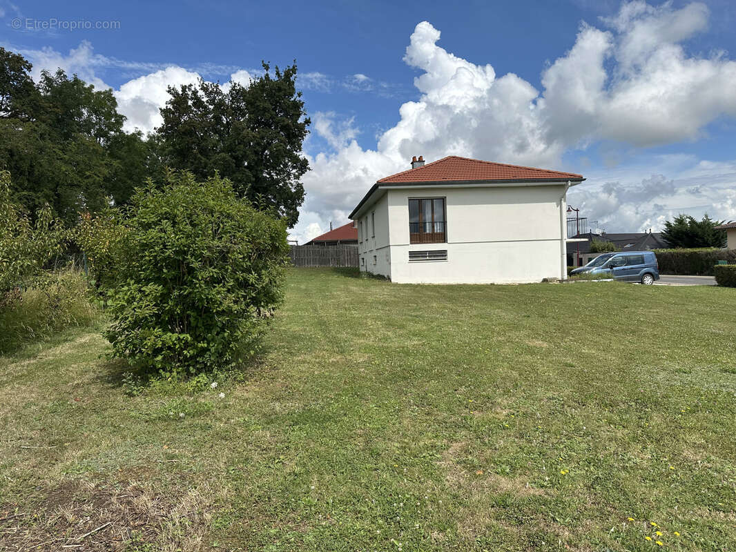 Maison à SILLY-SUR-NIED