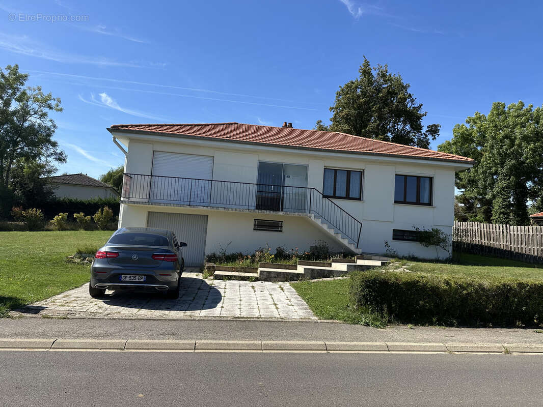 Maison à SILLY-SUR-NIED