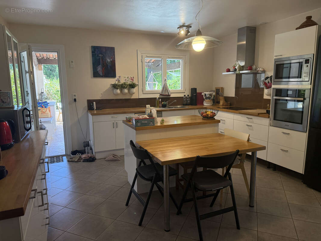 Maison à ROQUEBRUNE-SUR-ARGENS