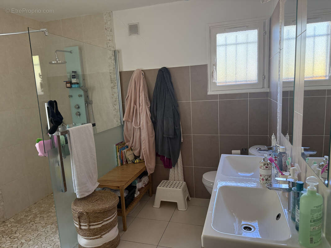 Maison à ROQUEBRUNE-SUR-ARGENS