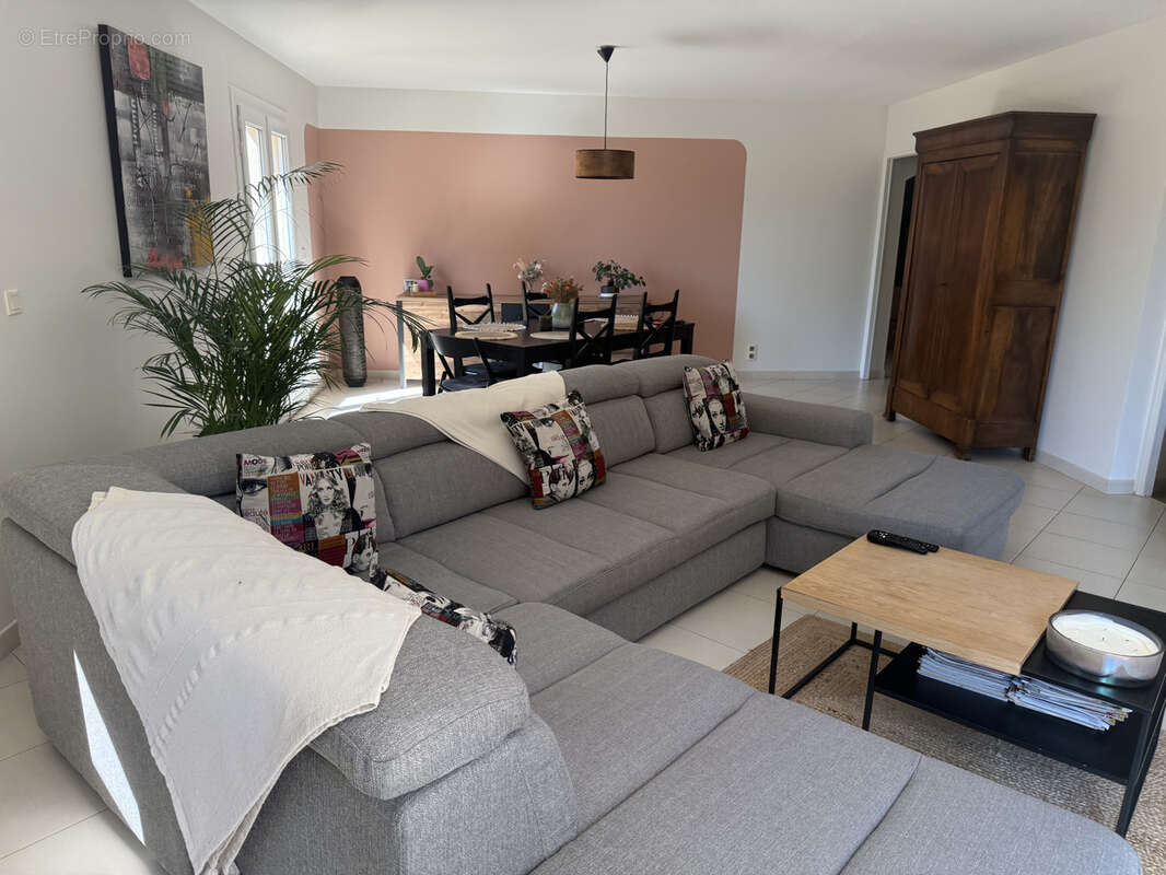 Maison à ROQUEBRUNE-SUR-ARGENS