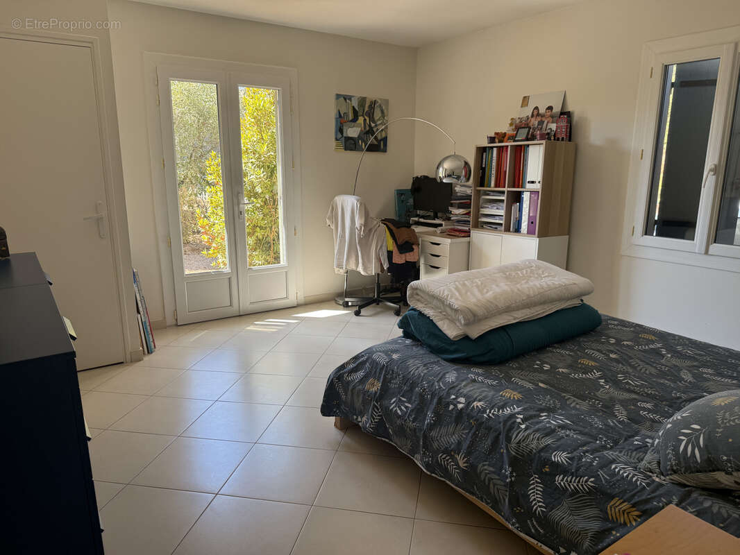 Maison à ROQUEBRUNE-SUR-ARGENS