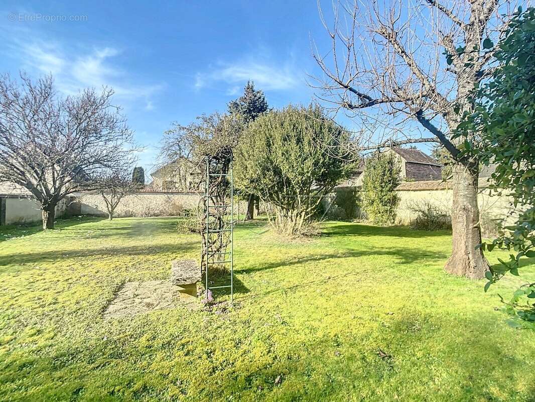 Maison à CHAUMONT-EN-VEXIN