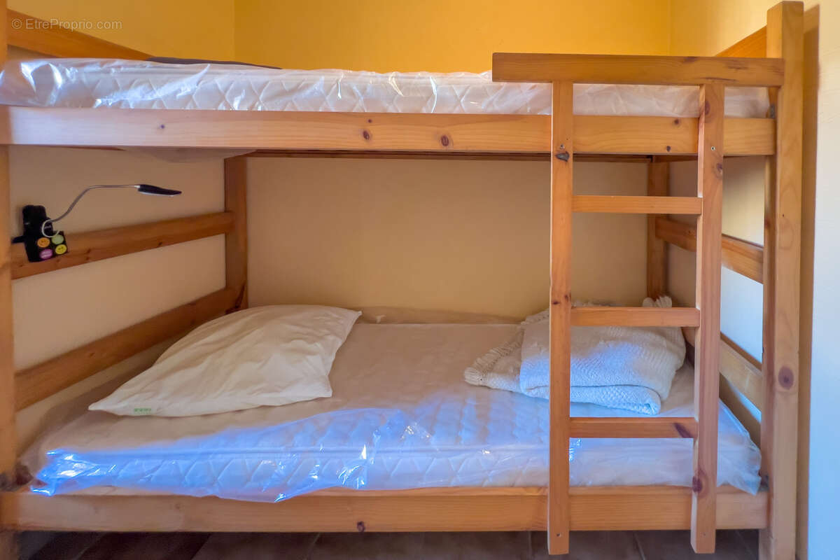 Appartement à LA LONDE-LES-MAURES