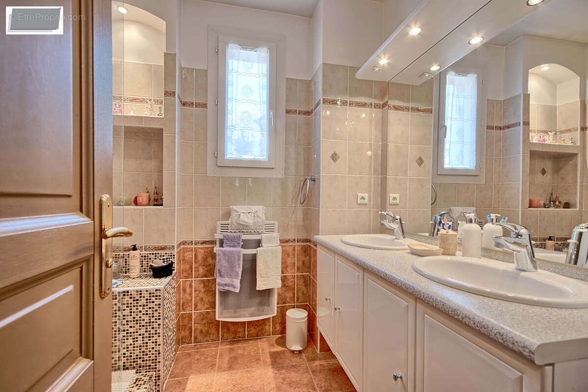 Maison à PIERREFEU-DU-VAR