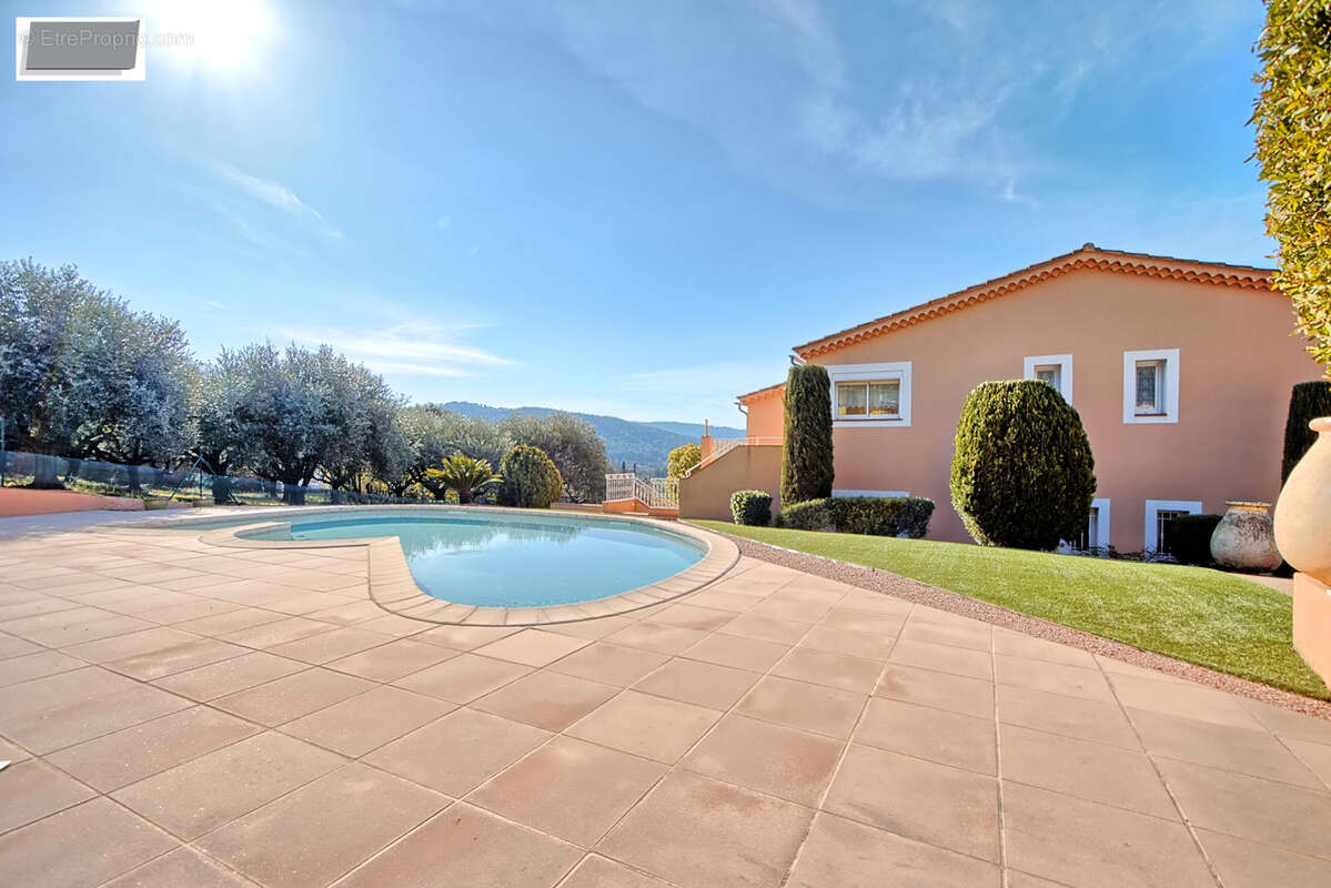 Maison à PIERREFEU-DU-VAR