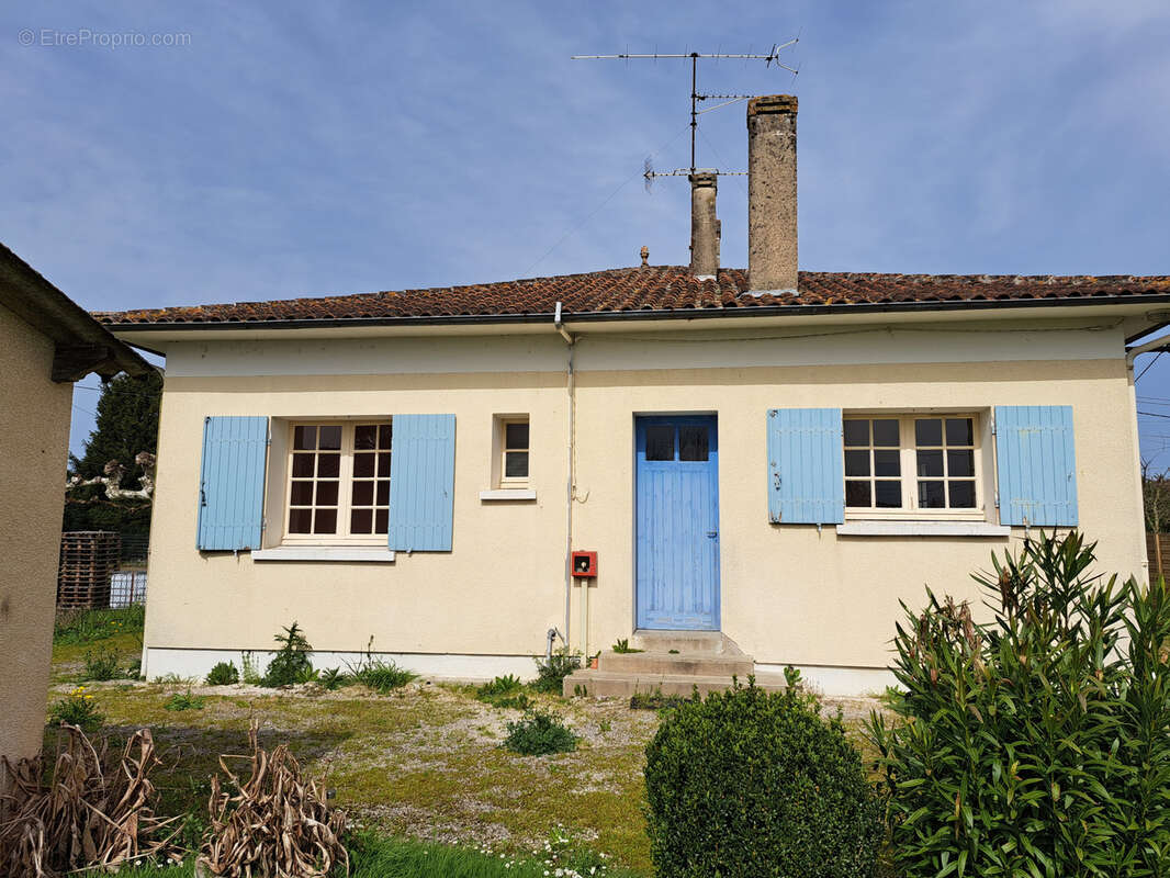 Maison à GARDONNE