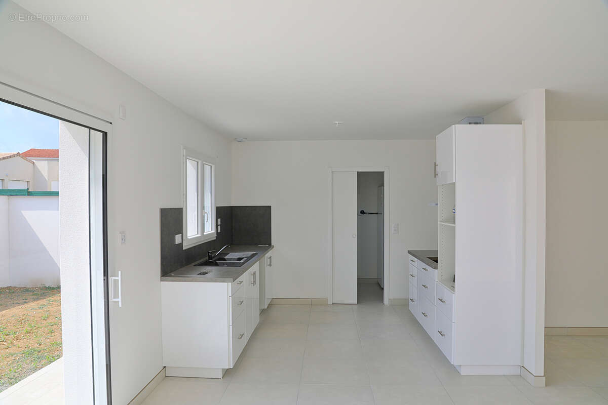 Maison à VAUX-SUR-MER