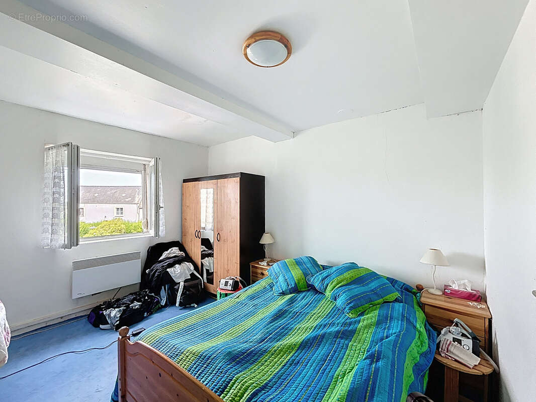 Maison à DEUX-JUMEAUX