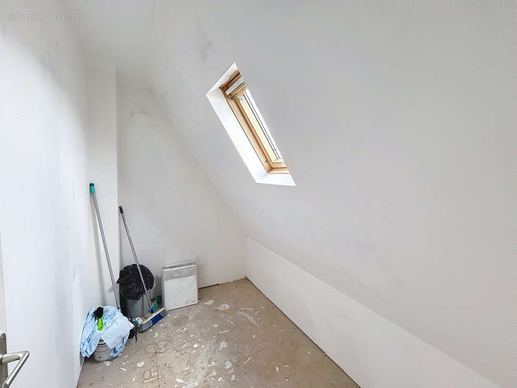 Maison à DEUX-JUMEAUX