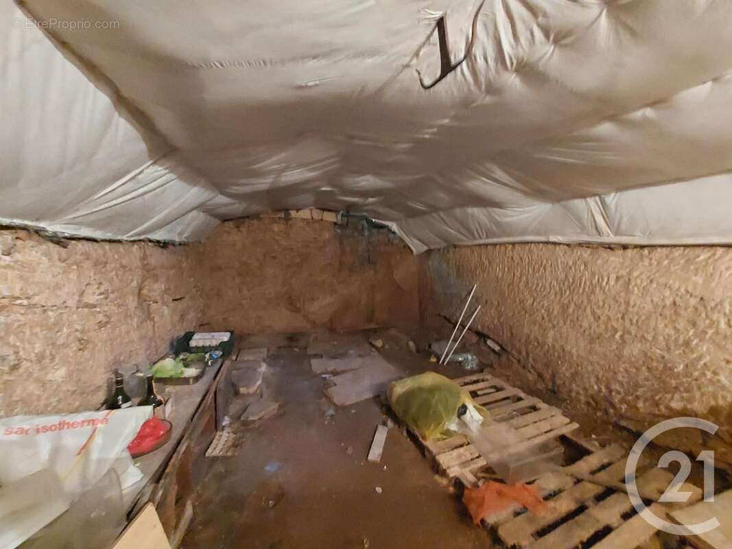 Maison à ETAIS-LA-SAUVIN