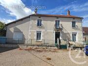 Maison à ETAIS-LA-SAUVIN