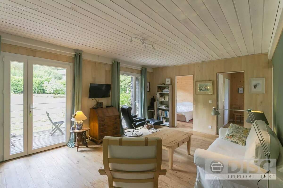 Maison à SAINT-CHRISTOPHE