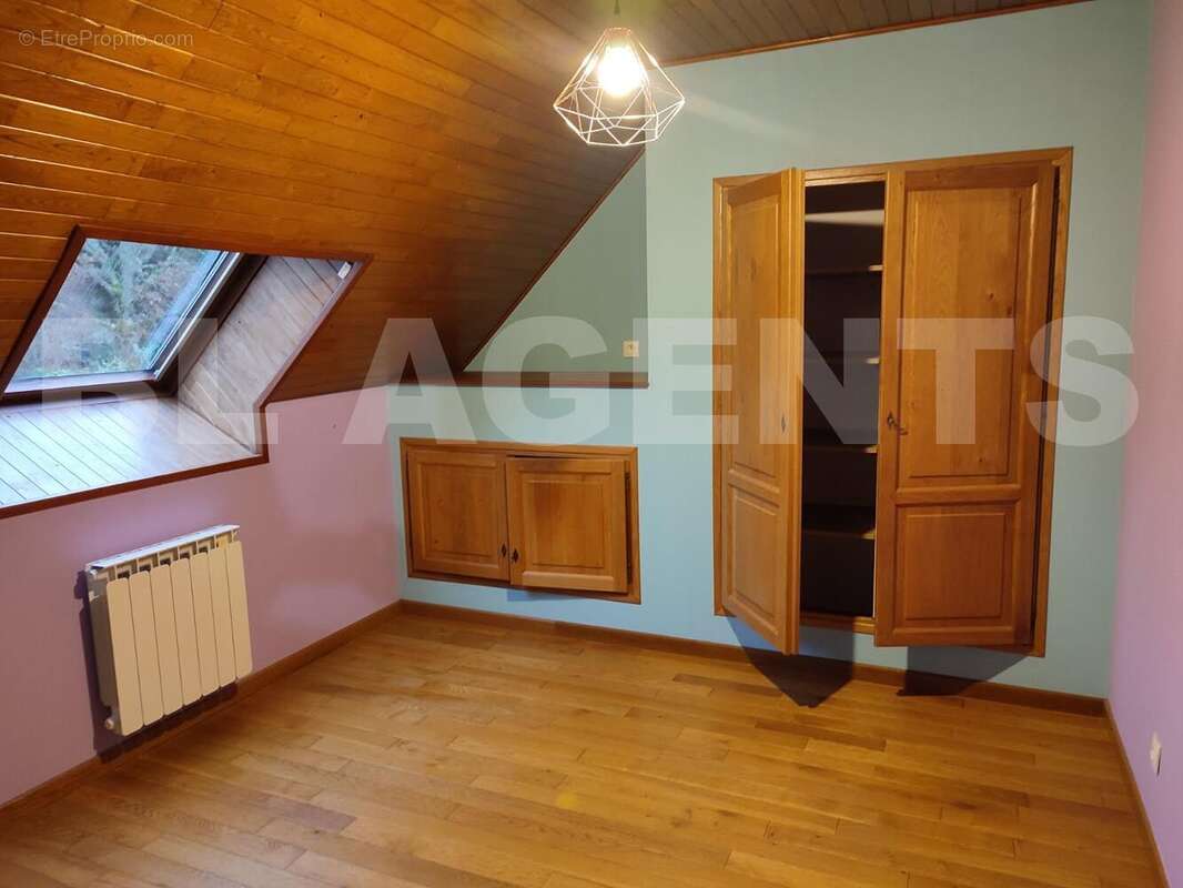 IMG_20250822_120038 - Maison à SAINT-FARGEAU-PONTHIERRY