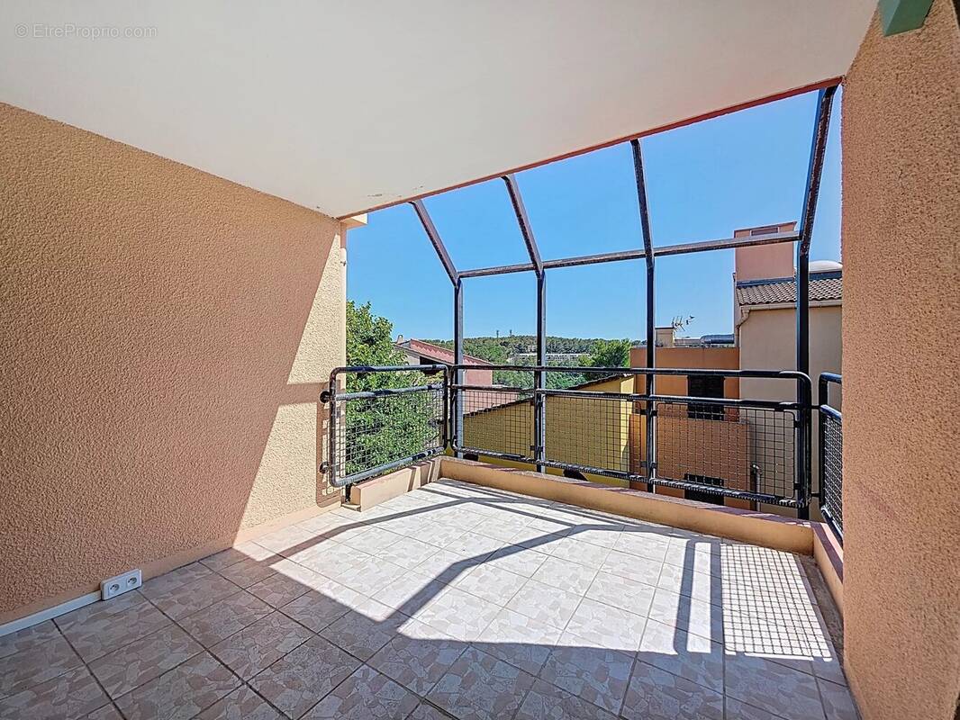 Appartement à VALBONNE