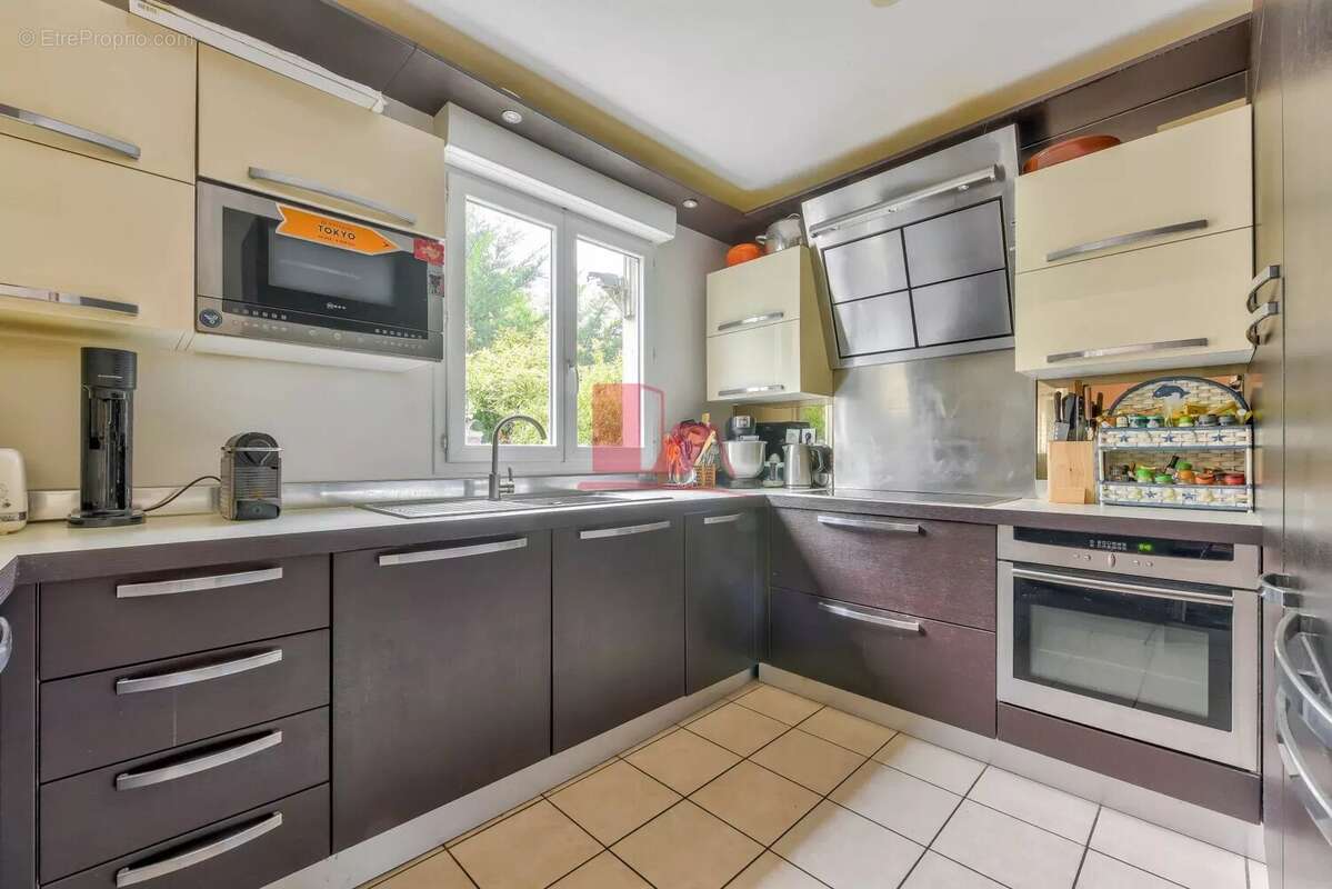 Appartement à ISSY-LES-MOULINEAUX