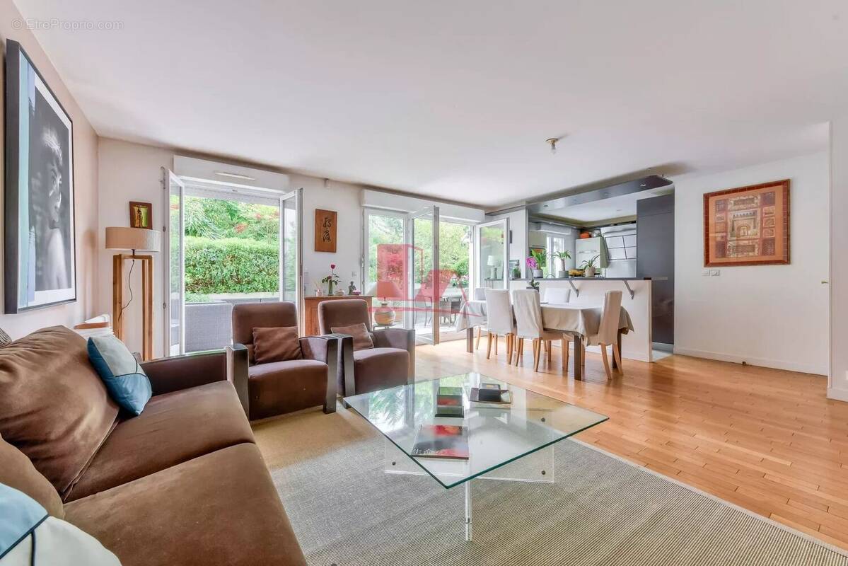 Appartement à ISSY-LES-MOULINEAUX