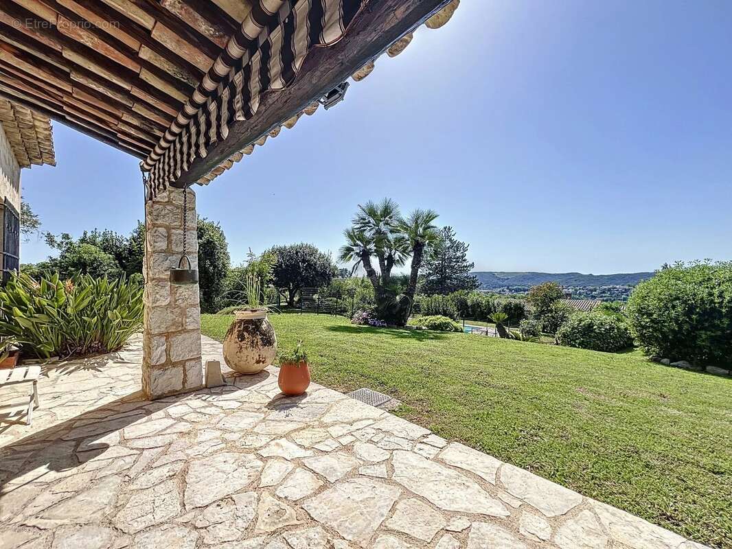 Maison à CAGNES-SUR-MER