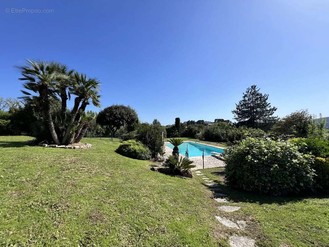 Maison à CAGNES-SUR-MER