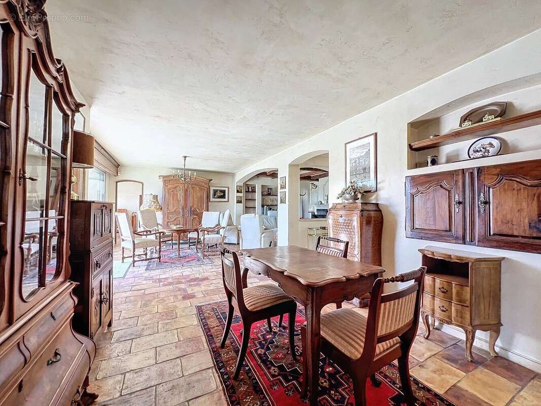 Maison à CAGNES-SUR-MER