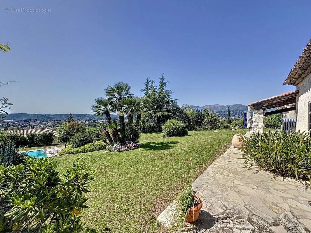 Maison à CAGNES-SUR-MER