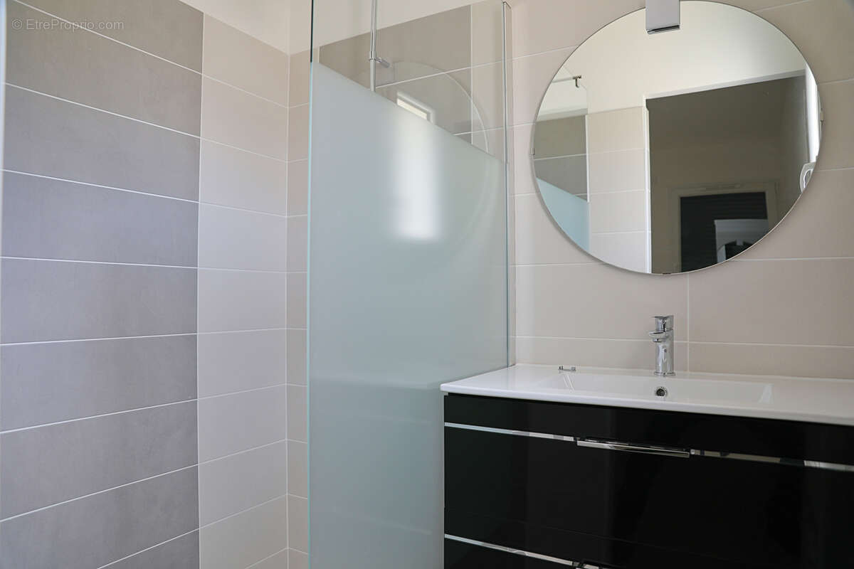 Maison à VAUX-SUR-MER