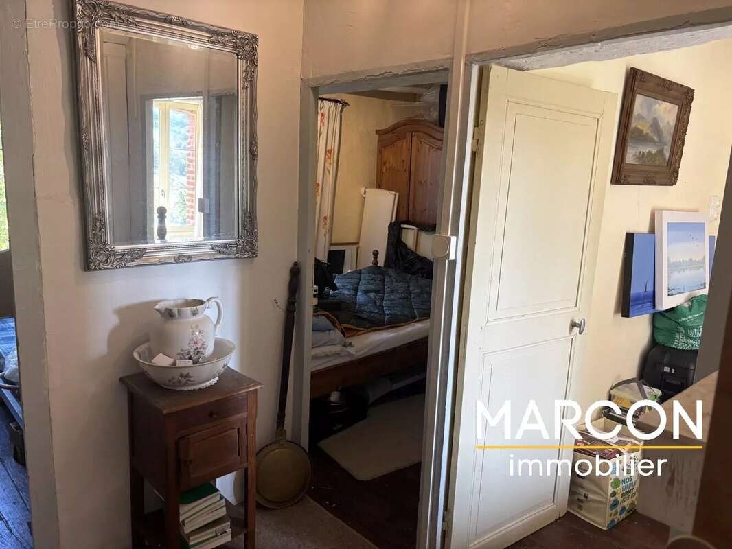 Maison à SAINT-AMAND-MAGNAZEIX