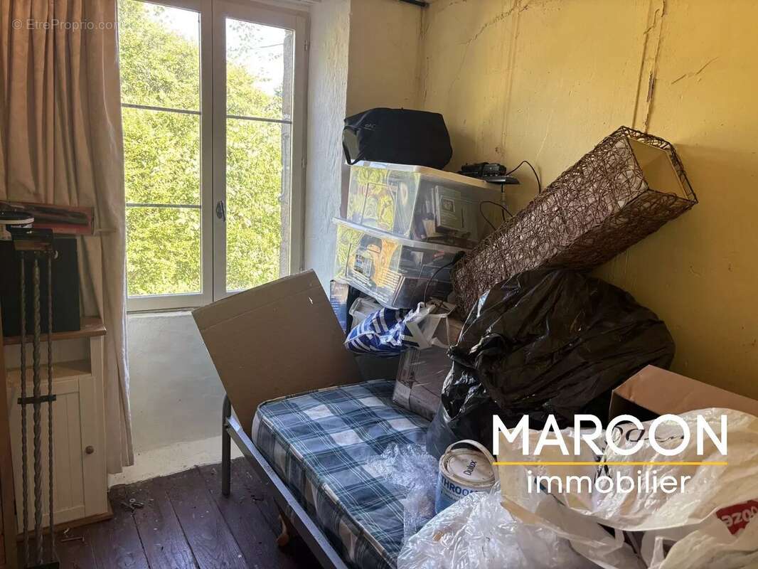 Maison à SAINT-AMAND-MAGNAZEIX