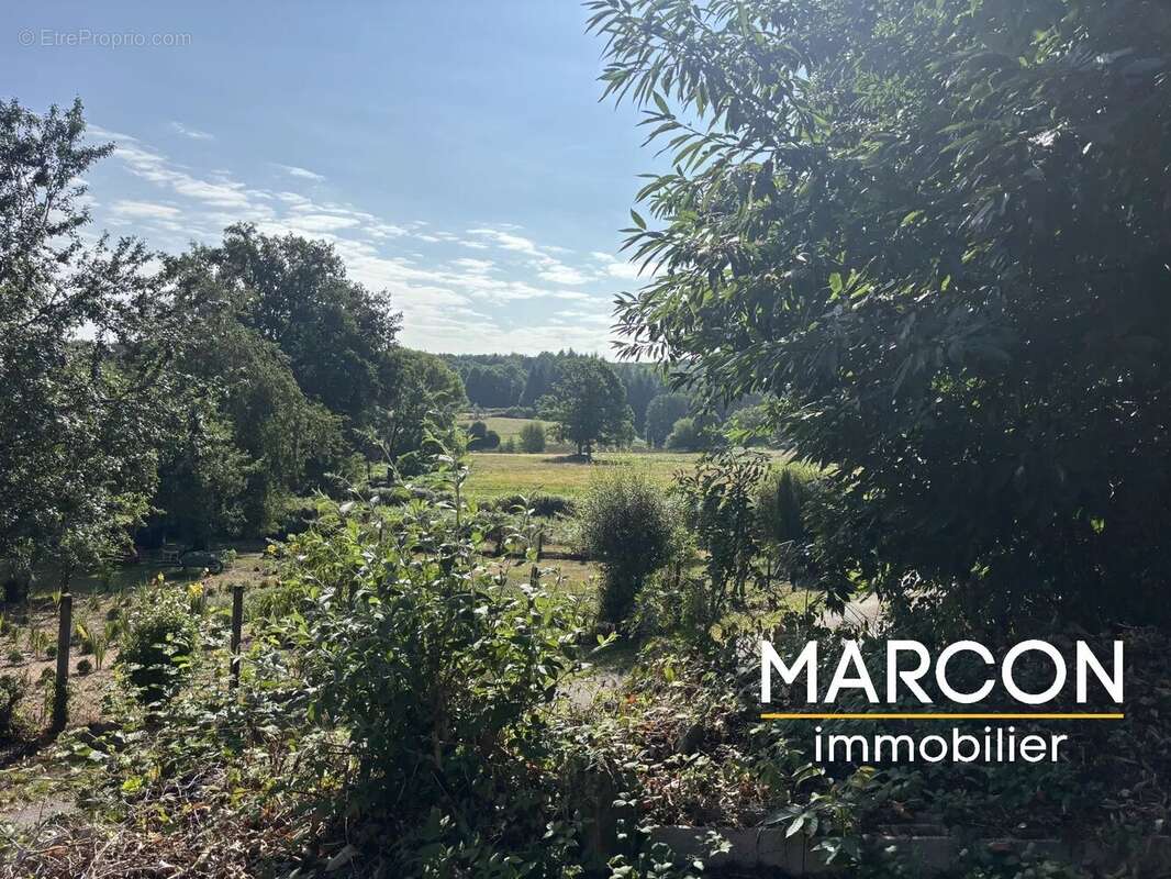 Maison à SAINT-AMAND-MAGNAZEIX