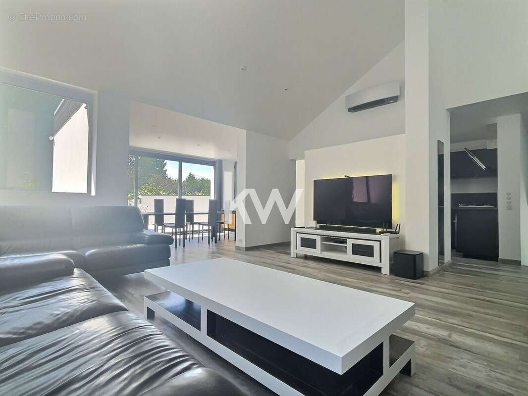 Maison à BALLANCOURT-SUR-ESSONNE