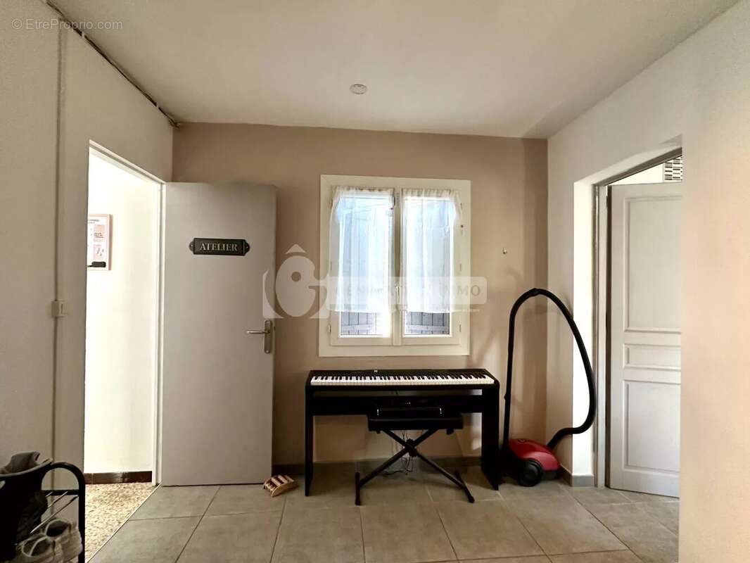 Maison à FONTVIEILLE