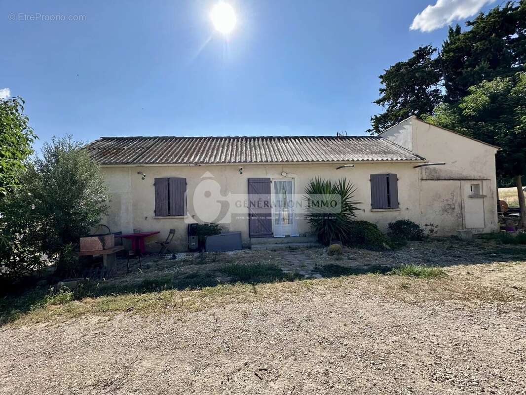 Maison à FONTVIEILLE