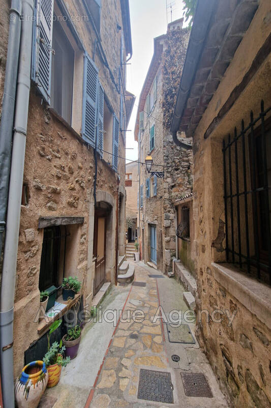 Maison à LE BAR-SUR-LOUP